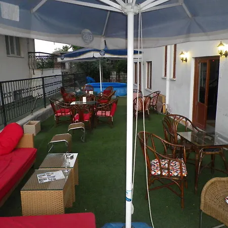 Oez Mert Hotel 2*